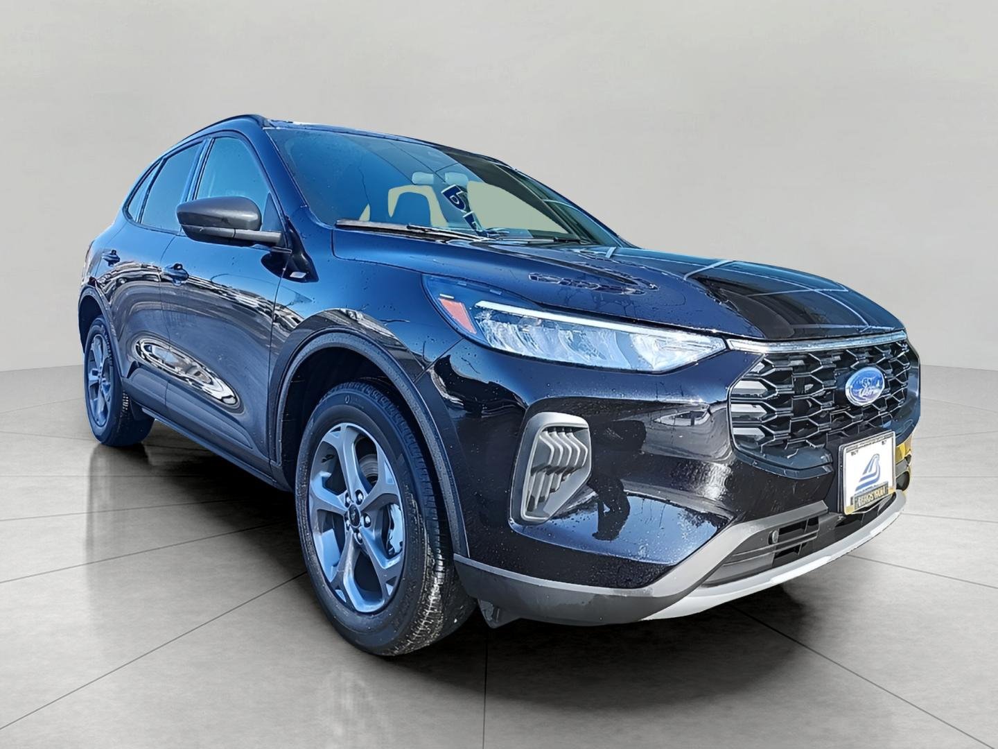 Certified 2025 Ford Escape ST-Line image 1