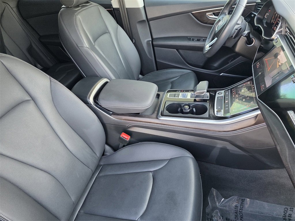 Used 2023 Audi Q8 Premium Plus image 11