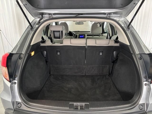 Used 2017 Honda HR-V LX image 12