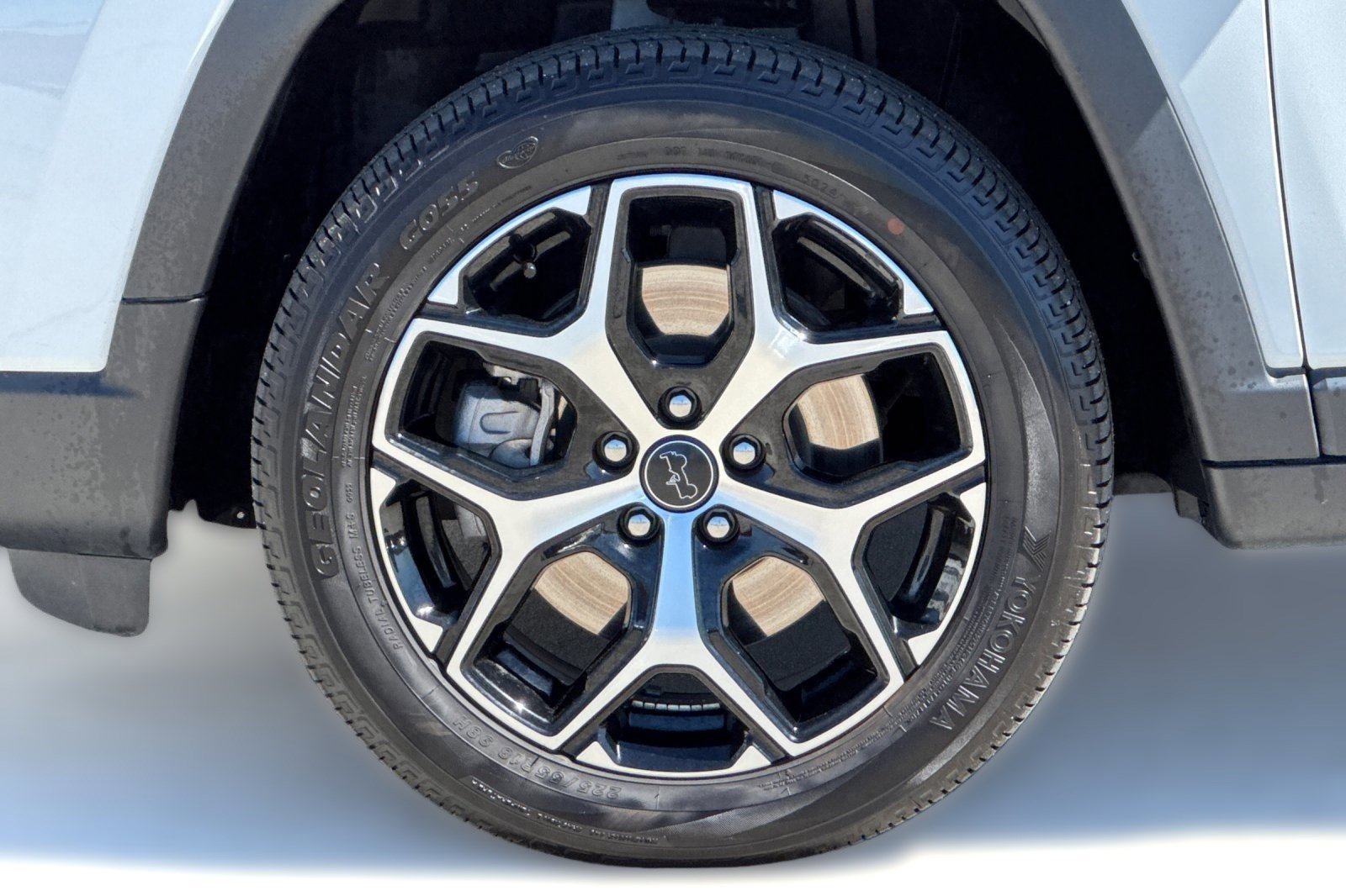 Used 2025 Jeep Compass Limited image 10