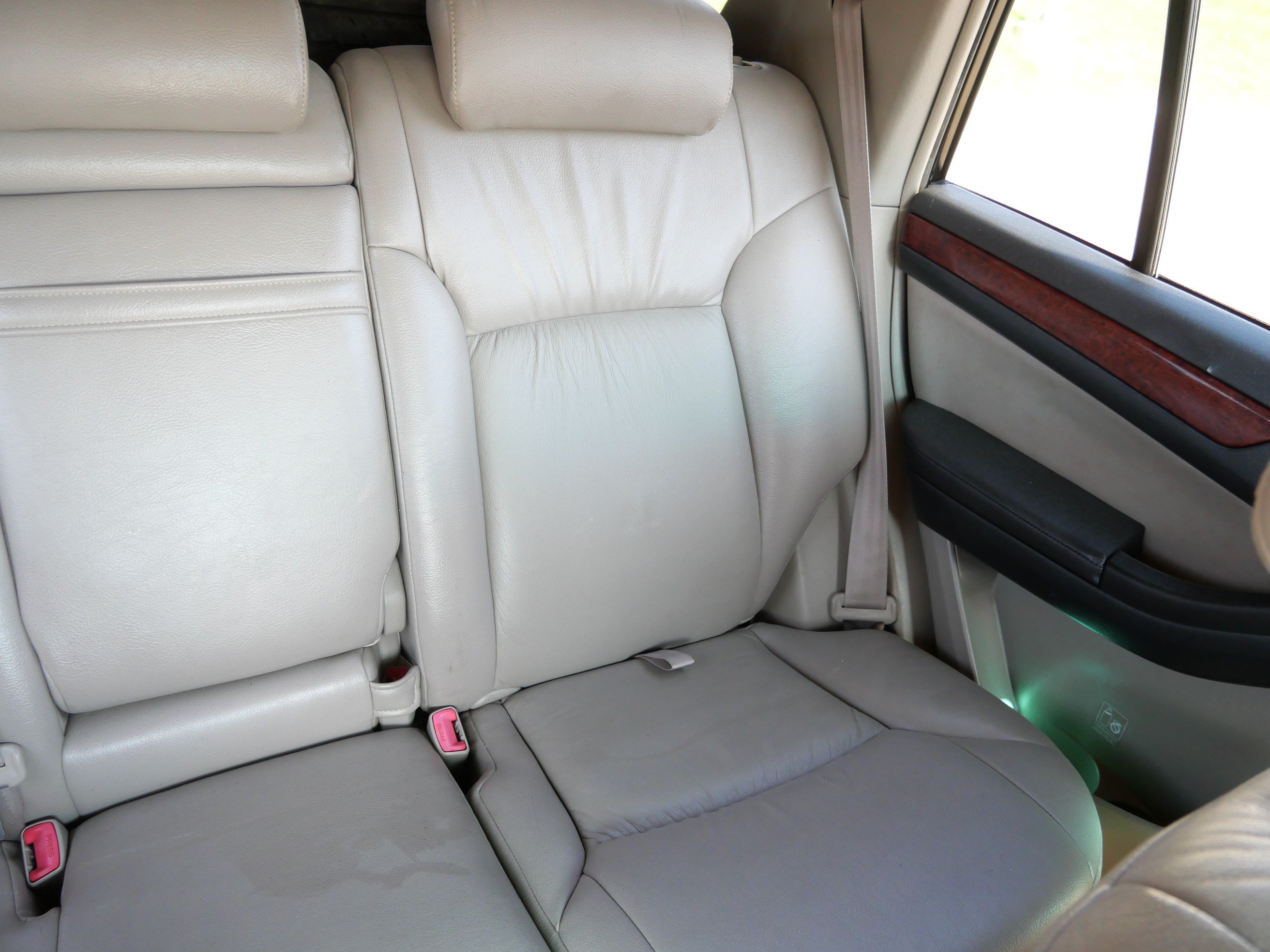 Used 2007 Toyota 4Runner SR5 AWD/4WD image 15