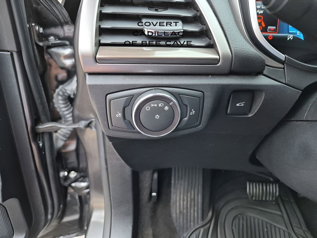 Used 2019 Ford Fusion SEL image 34