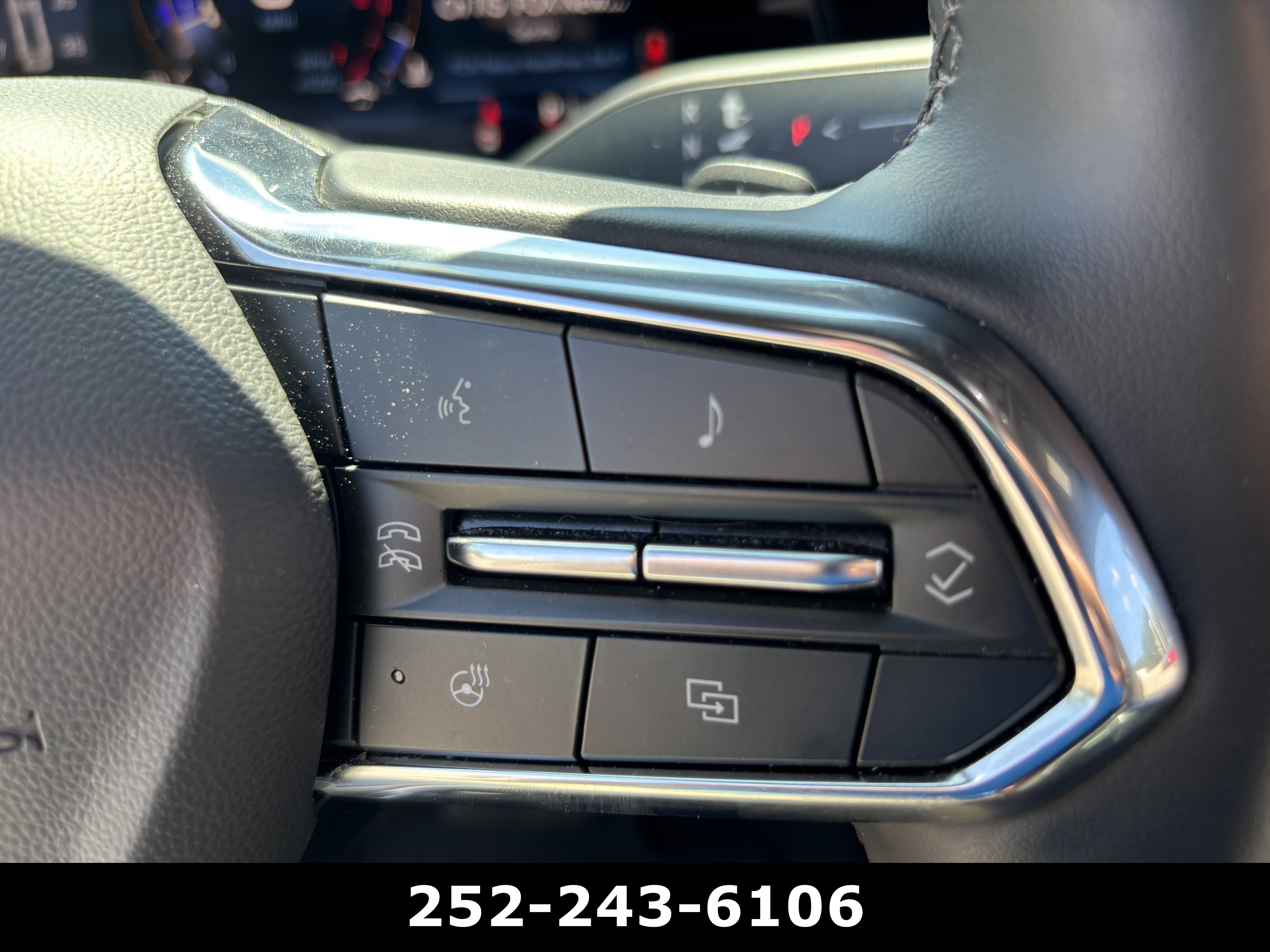 Used 2025 Chevrolet Tahoe High Country AWD/4WD image 39