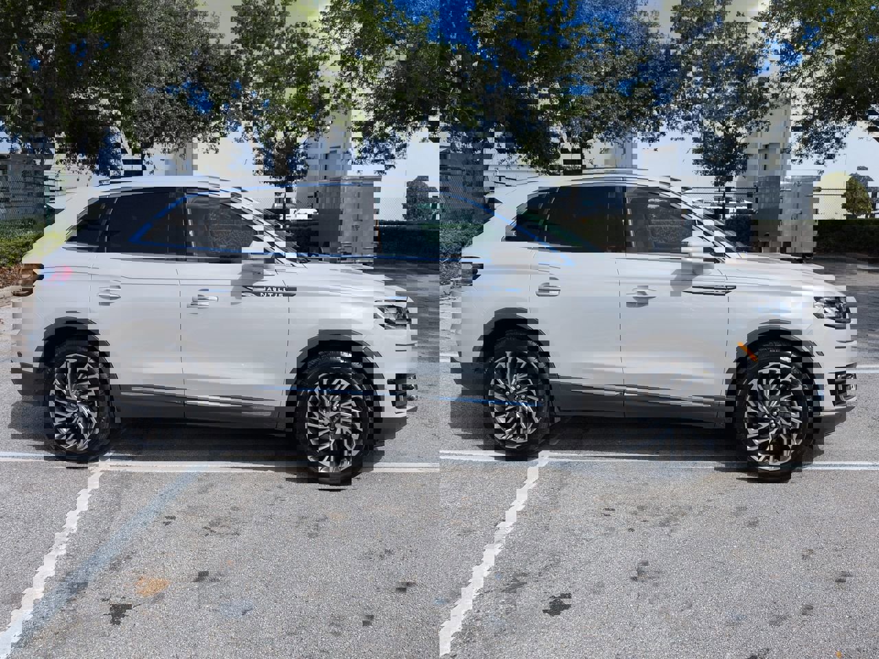 Certified 2020 Lincoln Nautilus Reserve w/ Equipment Group 201A image 3