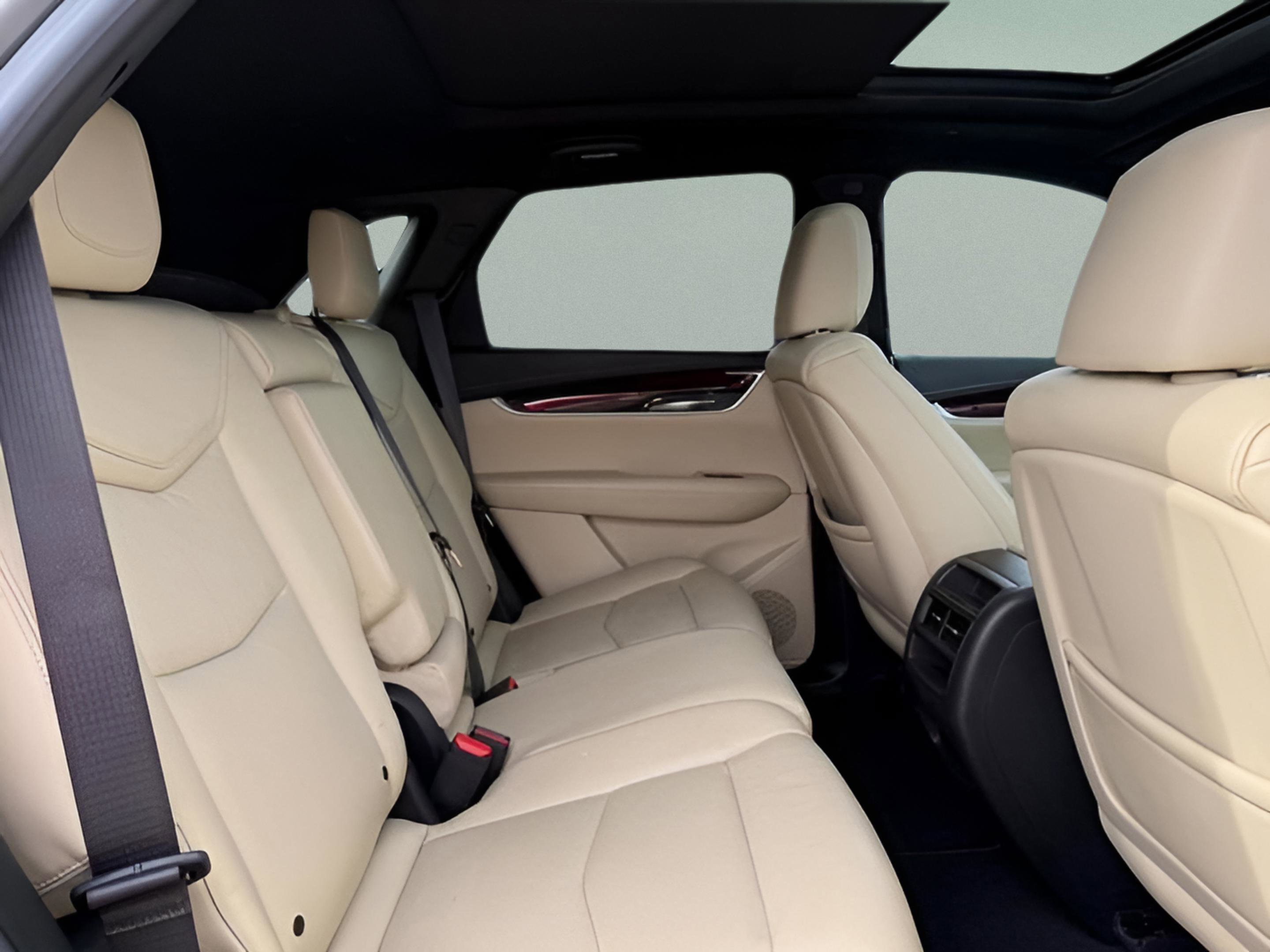 Used 2017 Cadillac XT5 Luxury image 10