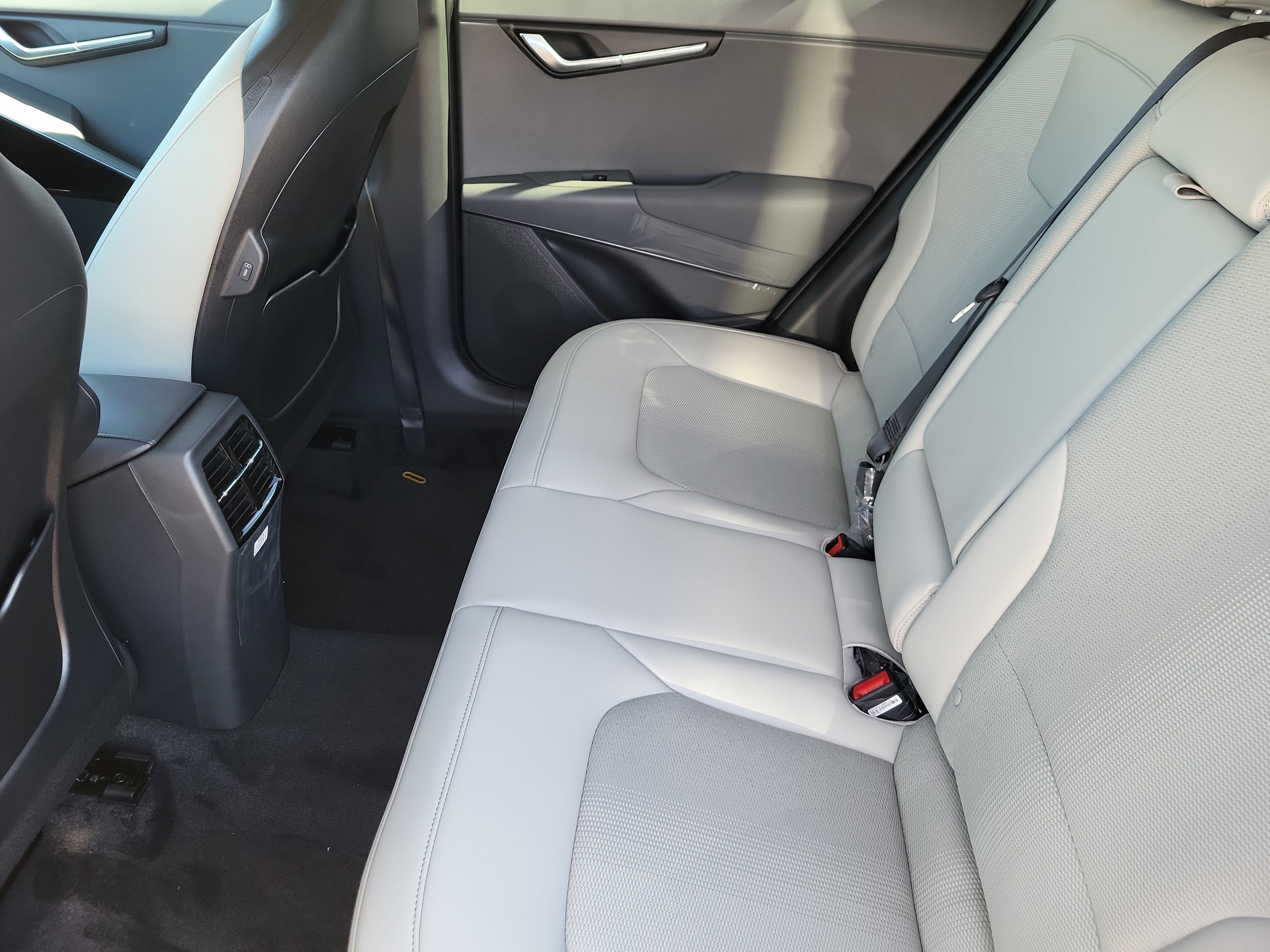 New 2025 Kia Niro EX image 9