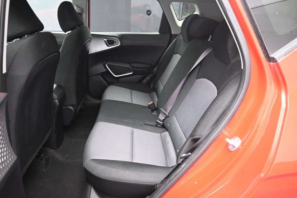 Certified 2023 Kia Soul LX w/ LX Technology Package FWD image 20