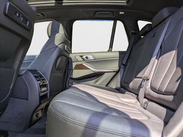 Used 2021 BMW X5 xDrive40i w/ Premium Package image 19