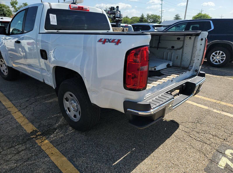 Used 2016 Chevrolet Colorado W/T w/ WT Convenience Package AWD/4WD image 4