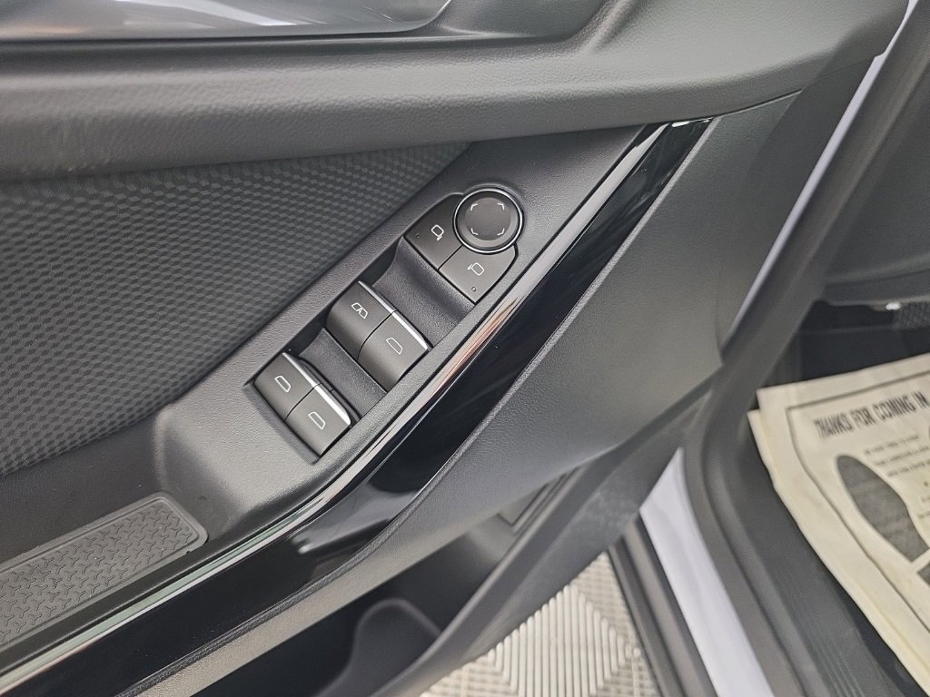 New 2026 Chevrolet Equinox RS w/ Convenience Package III image 14