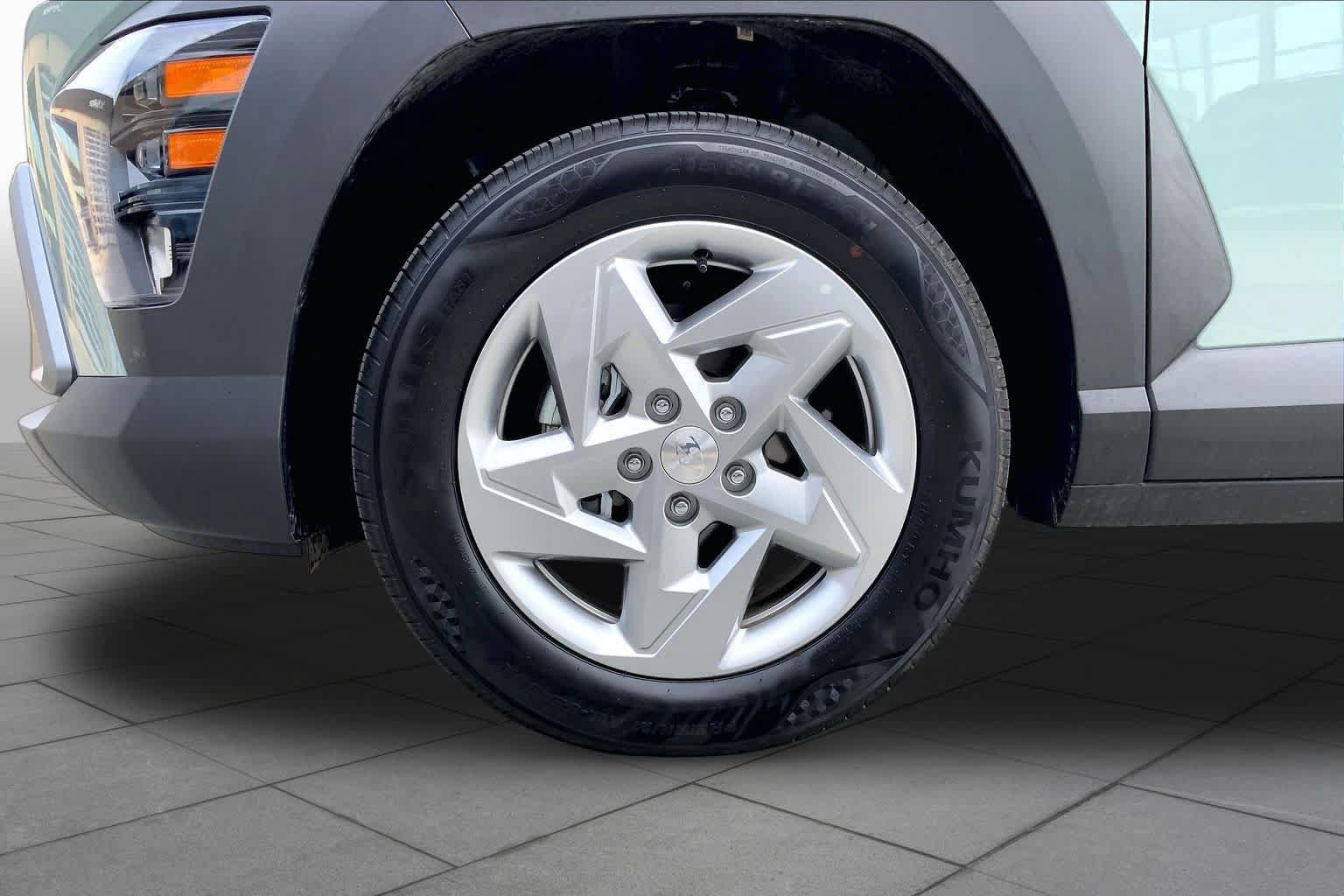 Used 2026 Hyundai Kona SE FWD image 10