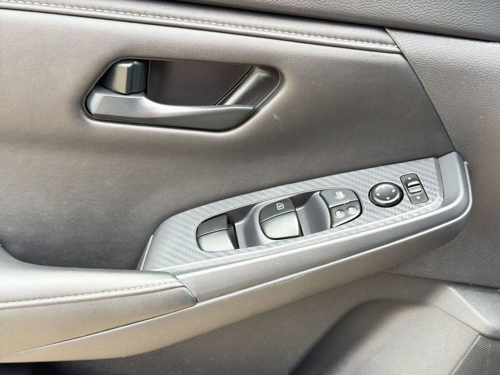 Used 2025 Nissan Sentra S FWD image 13