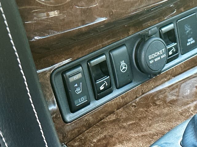 Used 2017 INFINITI QX80 4WD w/ Driver Assistance Package image 22