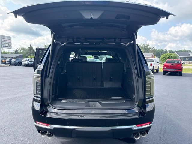 New 2026 Chevrolet Suburban Premier w/ Sun And Tow Package AWD/4WD image 59