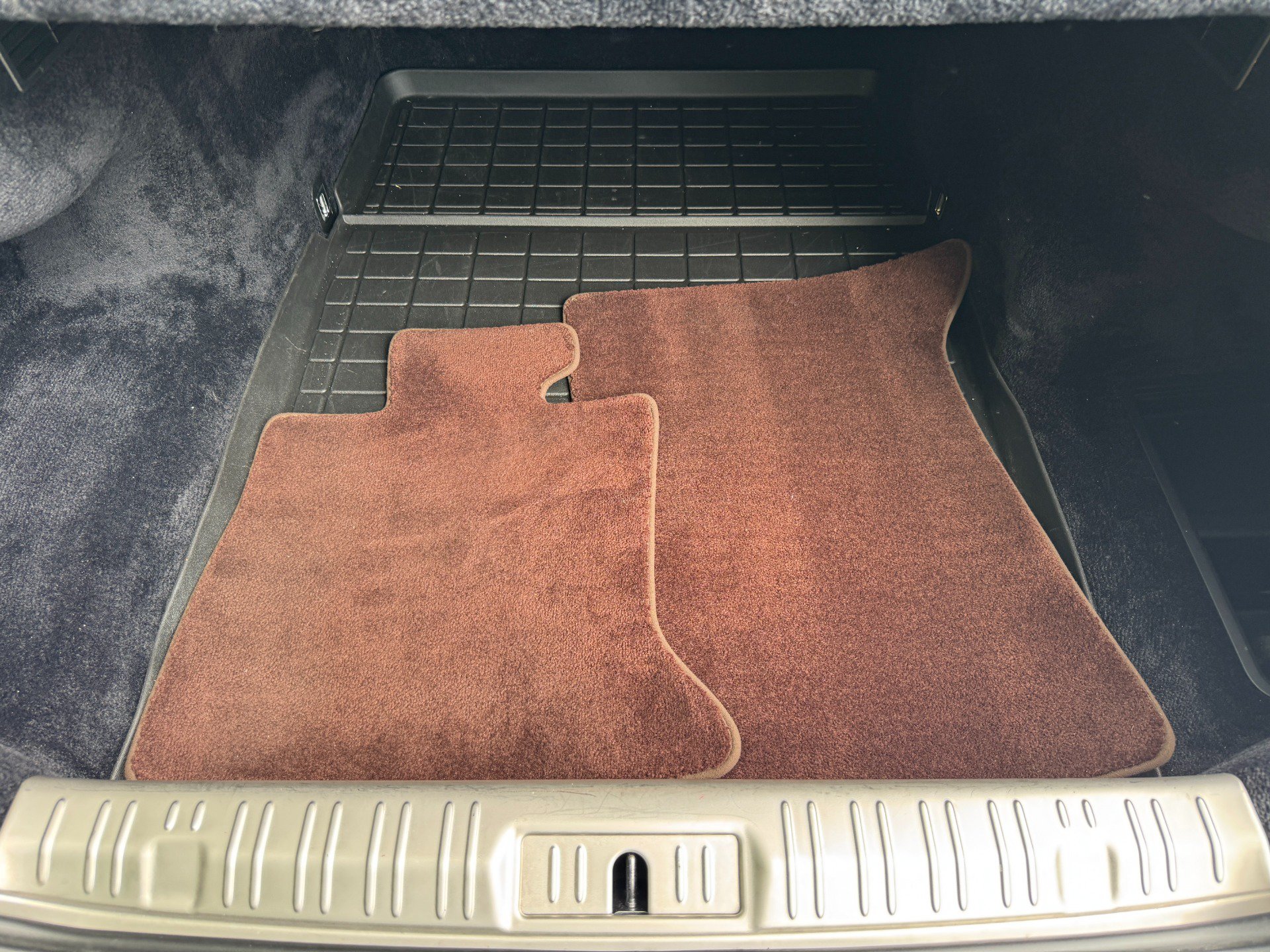Used 2017 Rolls-Royce Wraith RWD image 64