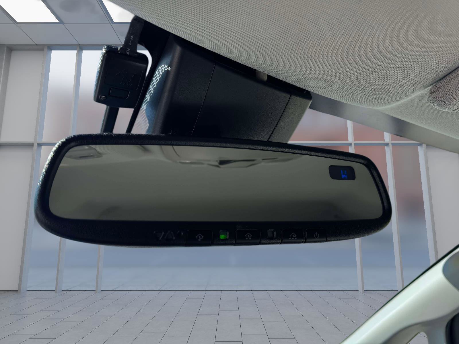 Used 2020 Toyota Sienna LE w/ Cargo Management Package image 29