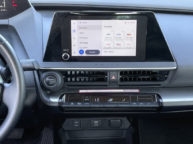 Used 2025 Toyota Prius LE FWD image 16