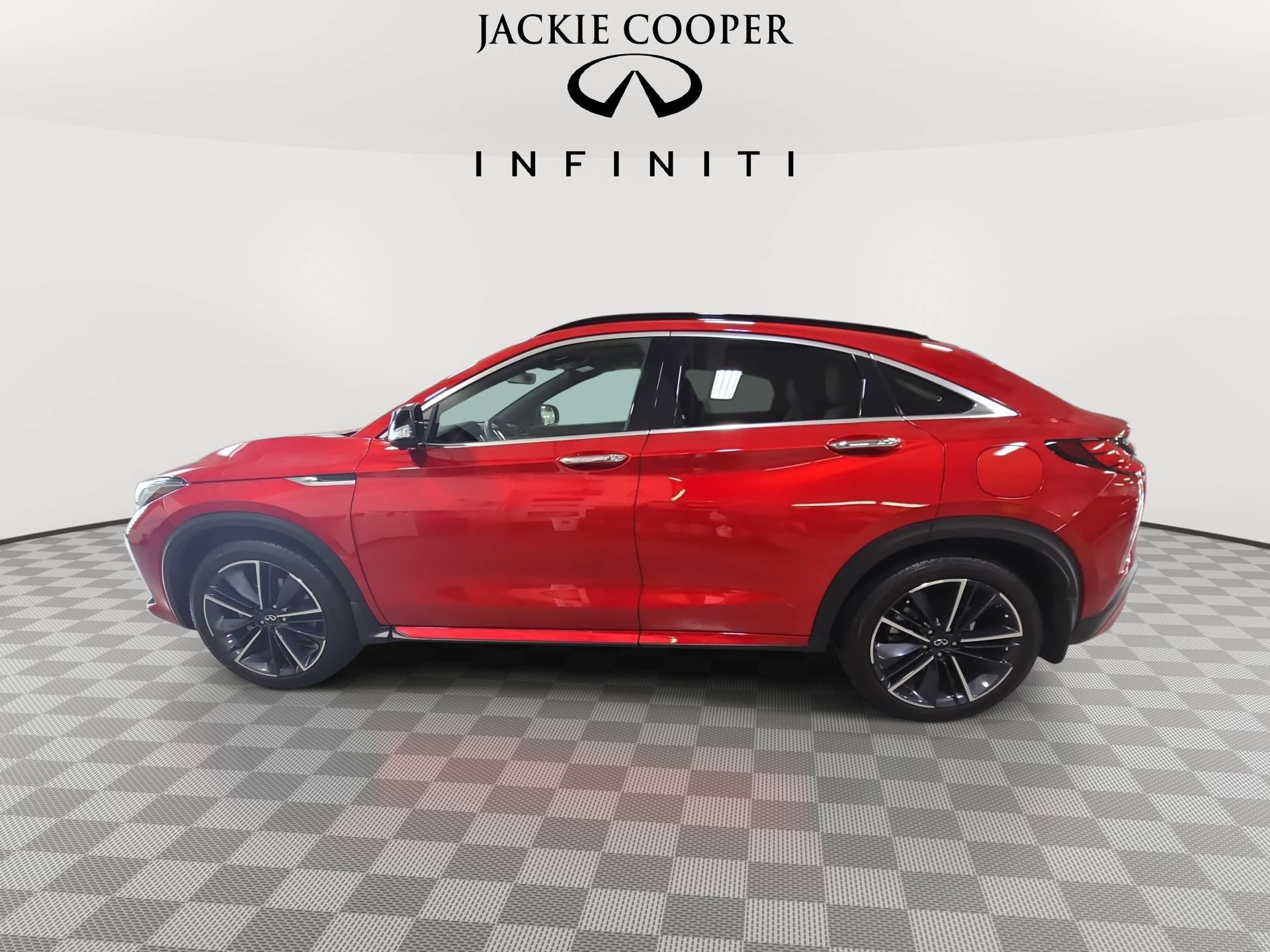Used 2025 INFINITI QX55 Essential AWD/4WD image 8