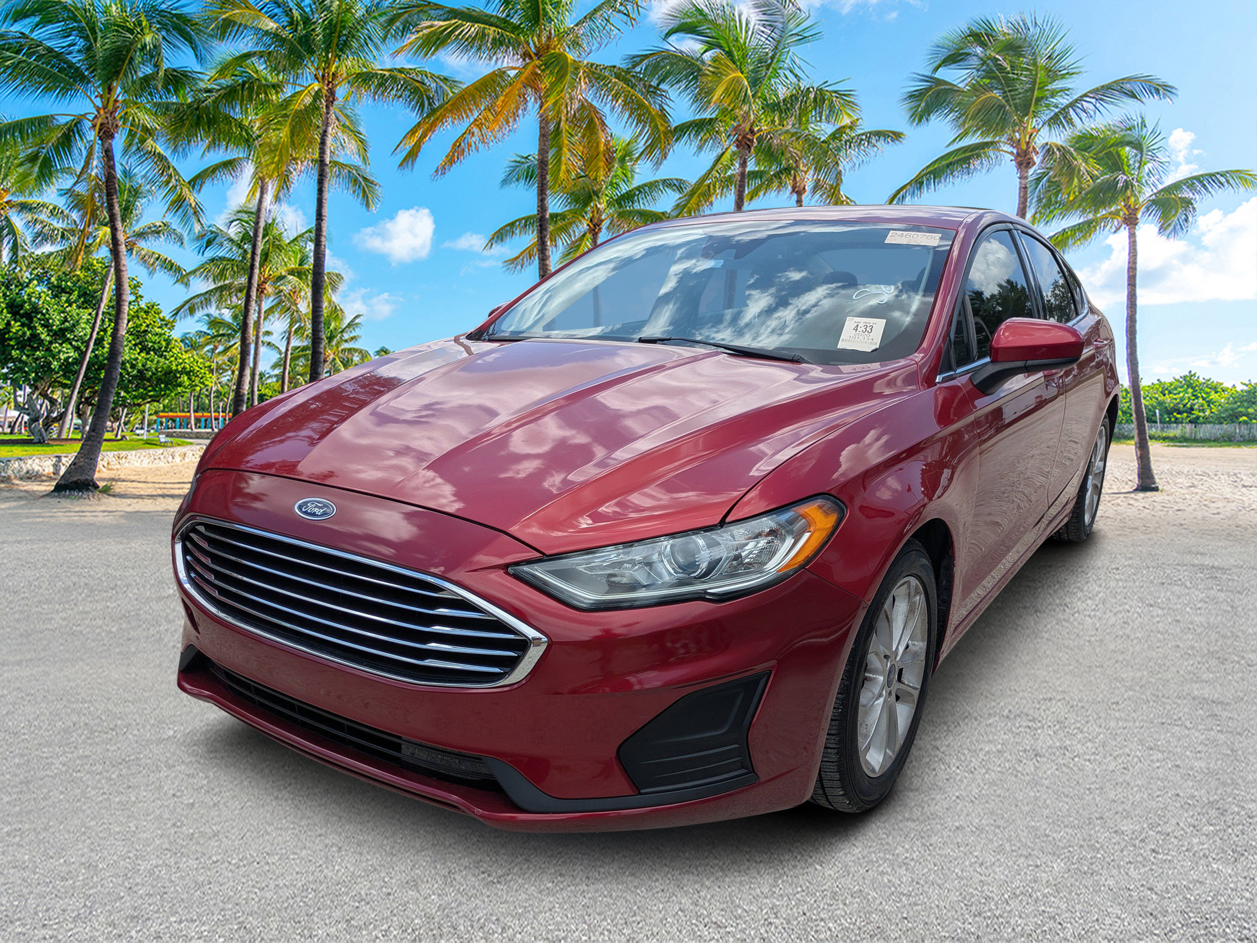 Used 2020 Ford Fusion SE FWD image 6