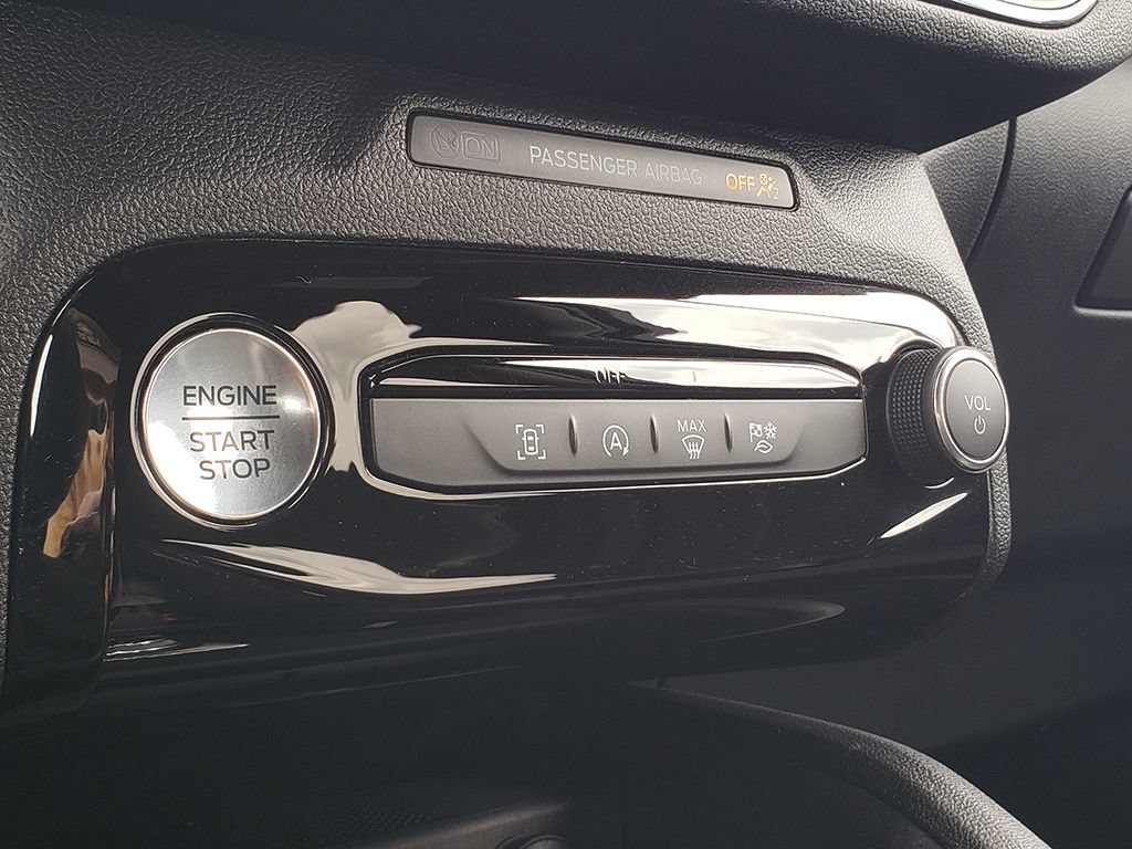Used 2023 Ford Escape ST-Line w/ Tech Pack #1 AWD/4WD image 29