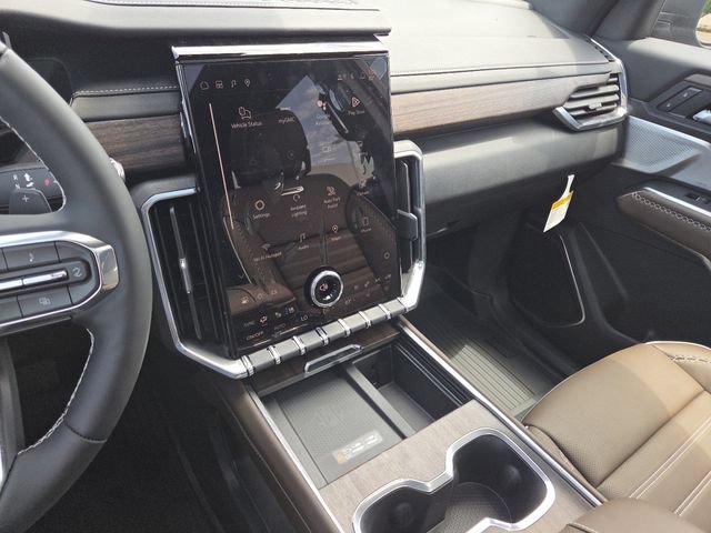 New 2026 GMC Acadia Denali Ultimate w/ LPO, Floor Liner Package AWD/4WD image 39