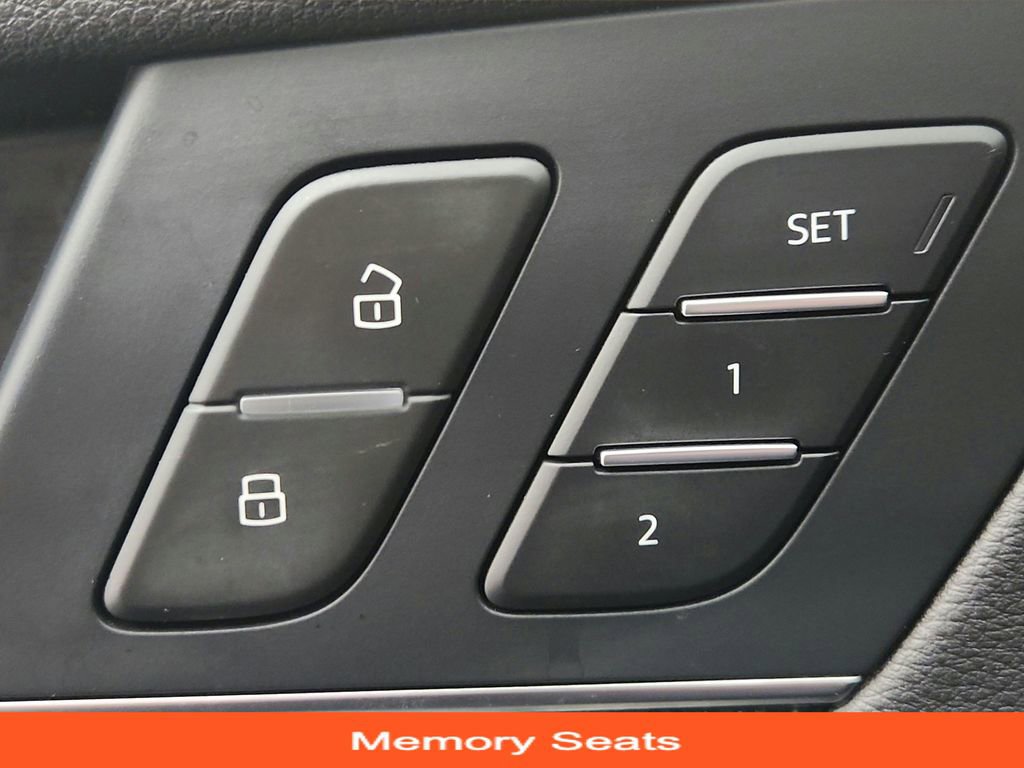 Used 2022 Audi SQ5 Premium w/ Convenience Package image 31