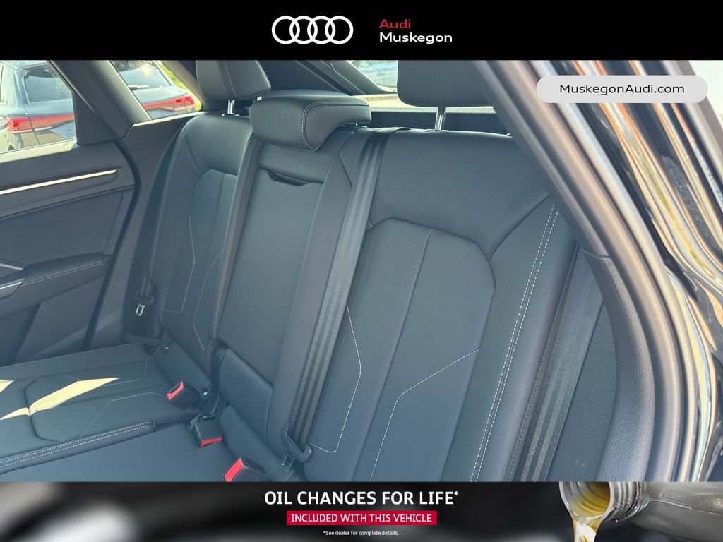 New 2025 Audi Q3 2.0T Premium image 24