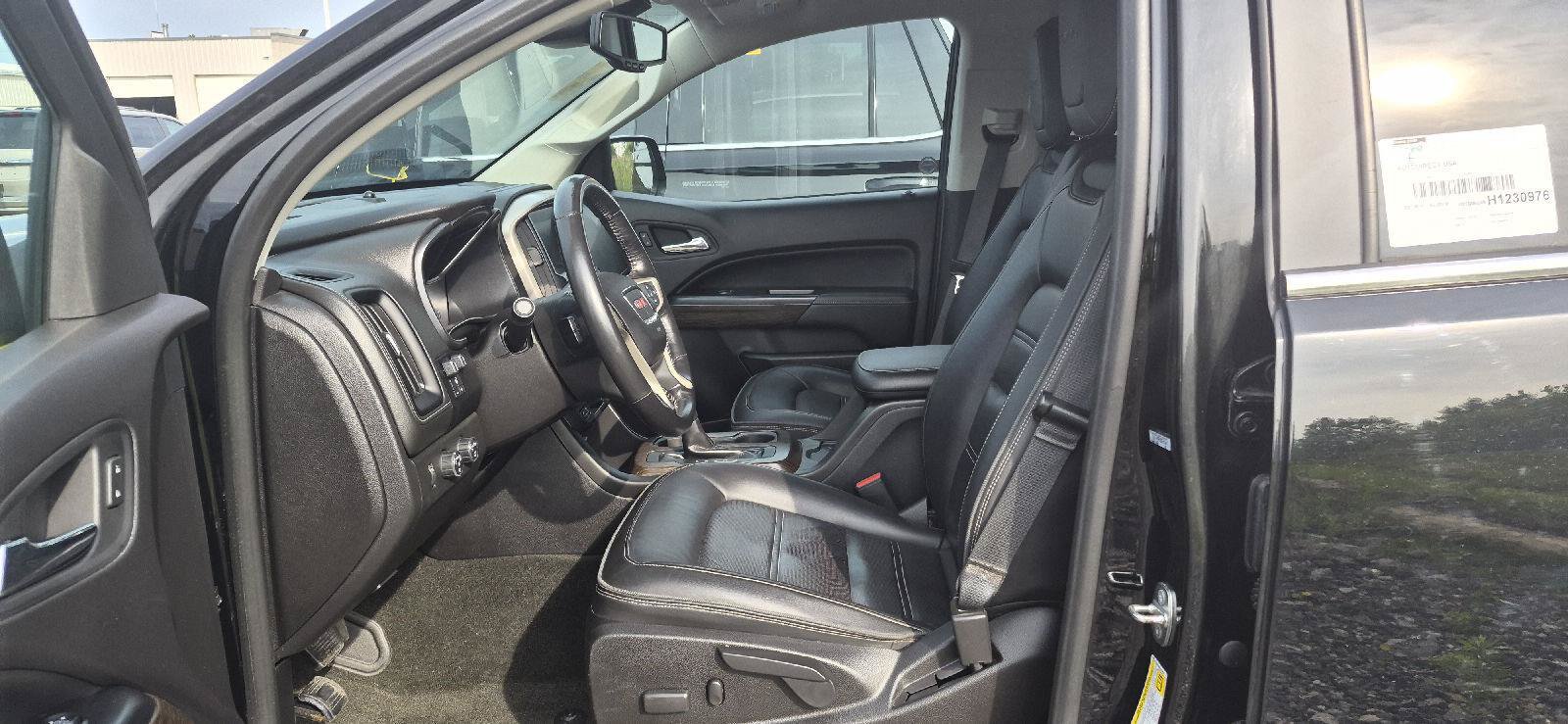 Used 2017 GMC Canyon Denali AWD/4WD image 6