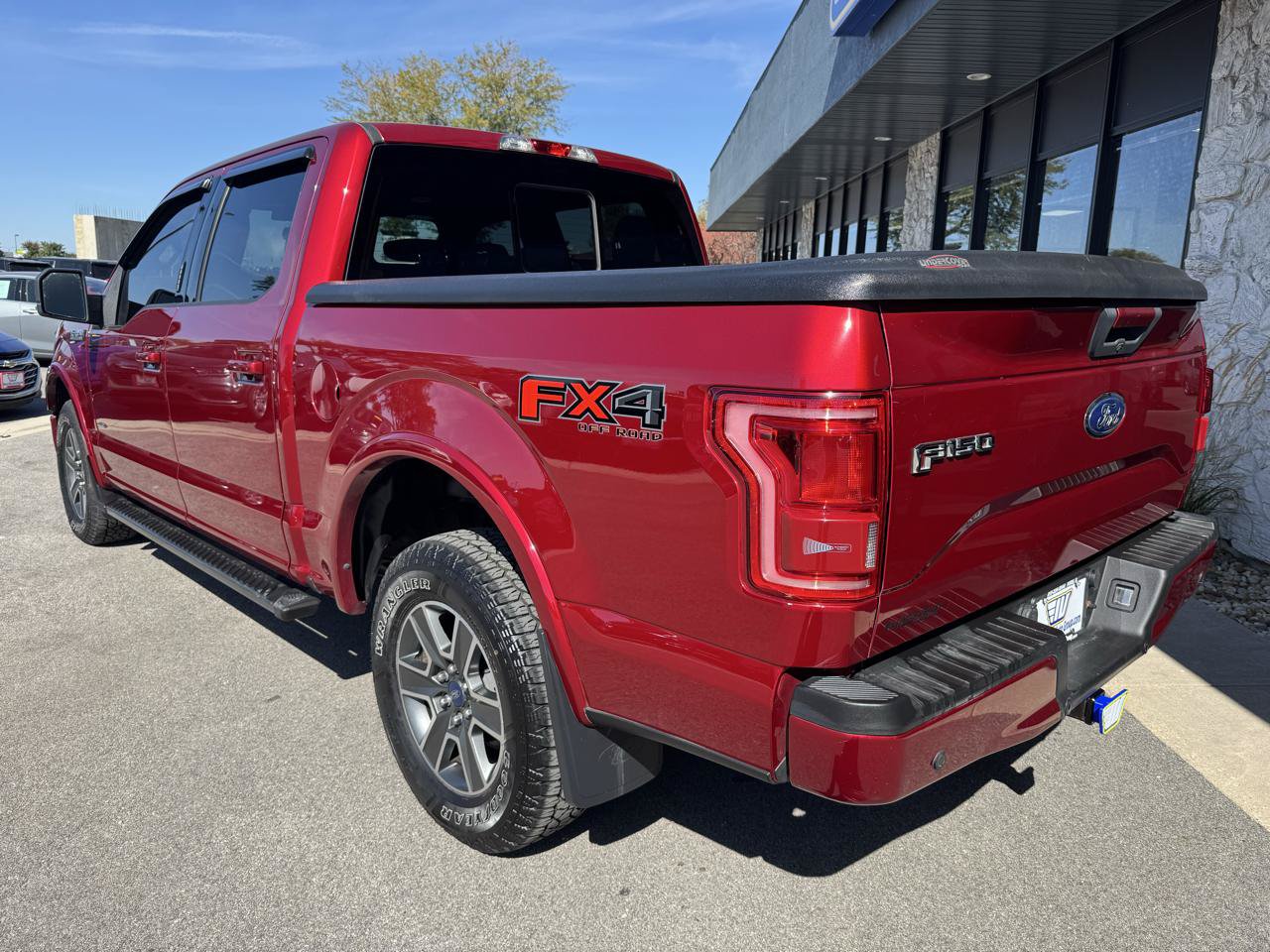 Used 2015 Ford F150 XLT w/ Equipment Group 302A Luxury AWD/4WD image 7