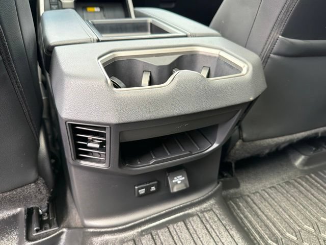 Used 2024 Toyota Tundra Limited AWD/4WD image 27