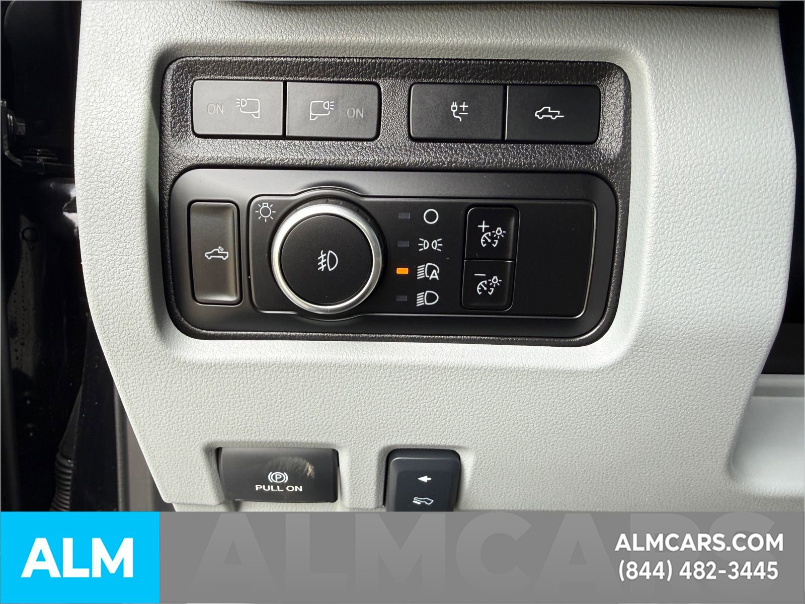 Certified 2023 Ford F250 Limited w/ FX4 Off-Road Package image 32