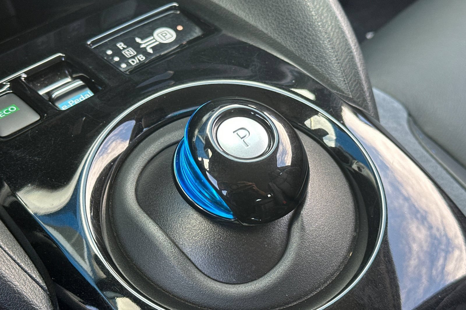 Used 2018 Nissan Leaf SL w/ SL Technology Package FWD image 33