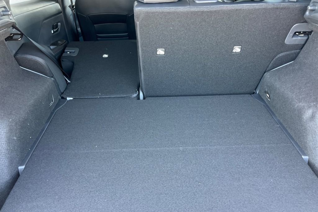 New 2025 Nissan Kicks SR w/ Illumination Package image 12