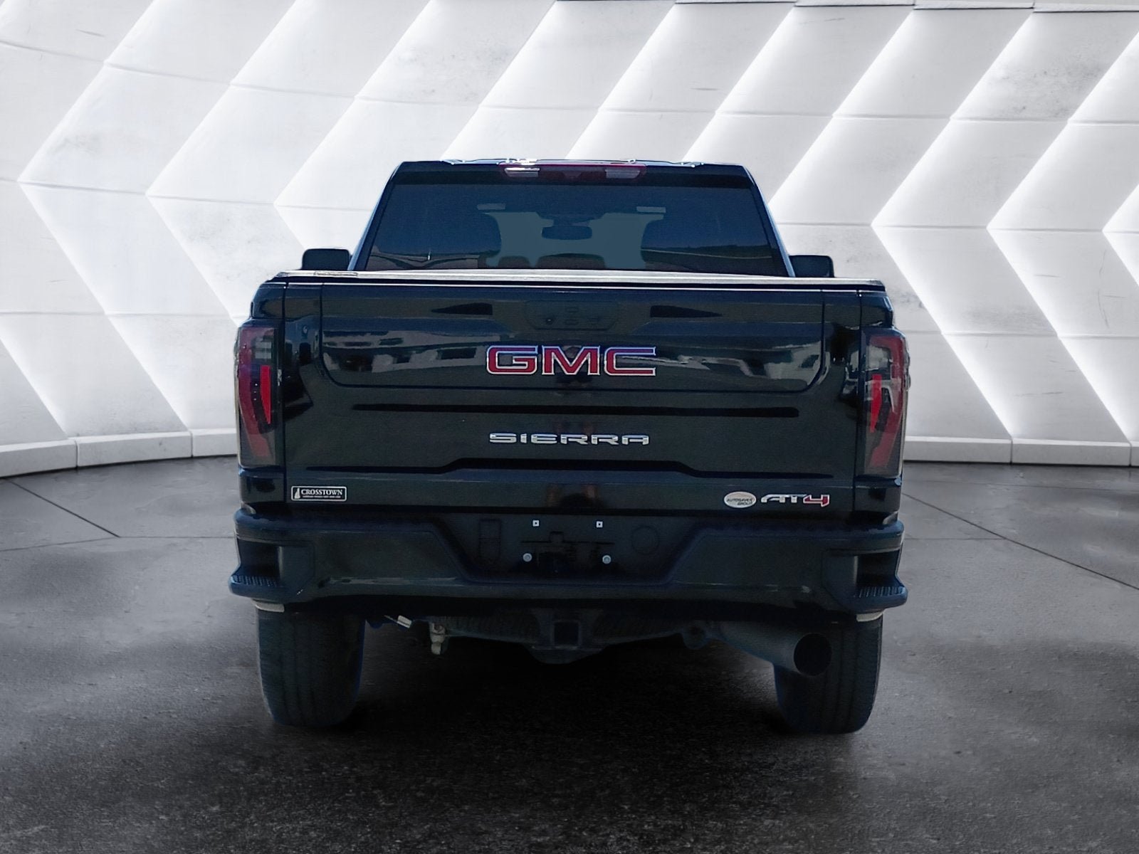 Used 2025 GMC Sierra 2500 AT4 AWD/4WD image 5