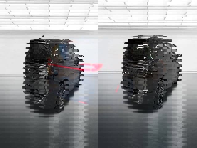 New 2026 Chrysler Pacifica Select w/ S Appearance Package image 6