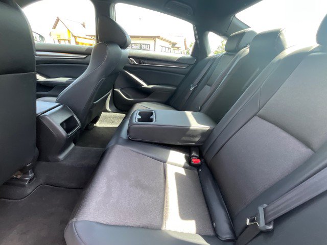 Used 2018 Honda Accord Sport image 26