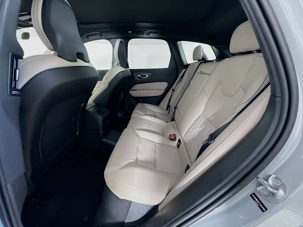 New 2026 Volvo XC60 T8 Plus w/ Protection Package Premier AWD/4WD image 25