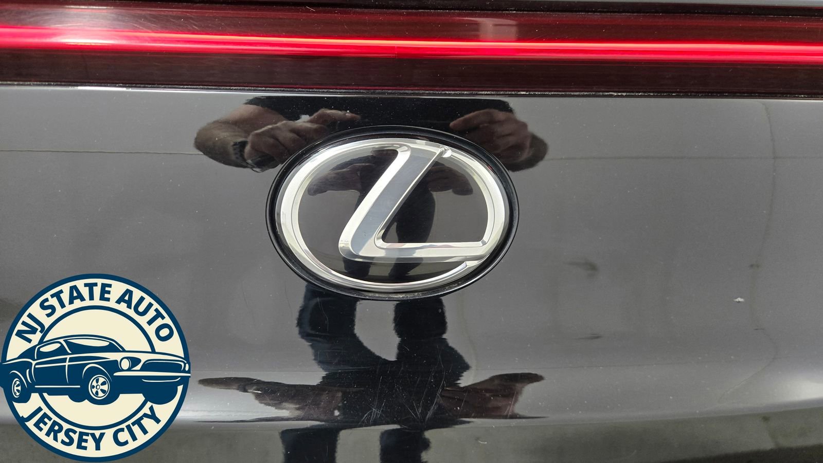 Used 2019 Lexus UX 200 FWD image 30