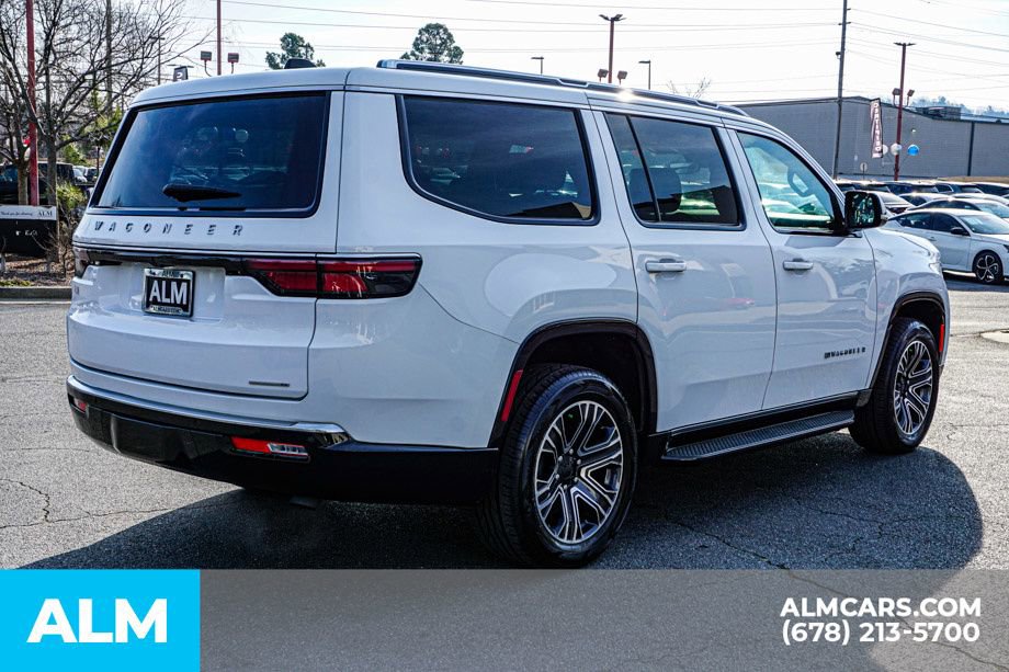 Used 2024 Jeep Wagoneer Series II w/ Flexible Seating Group RWD image 6