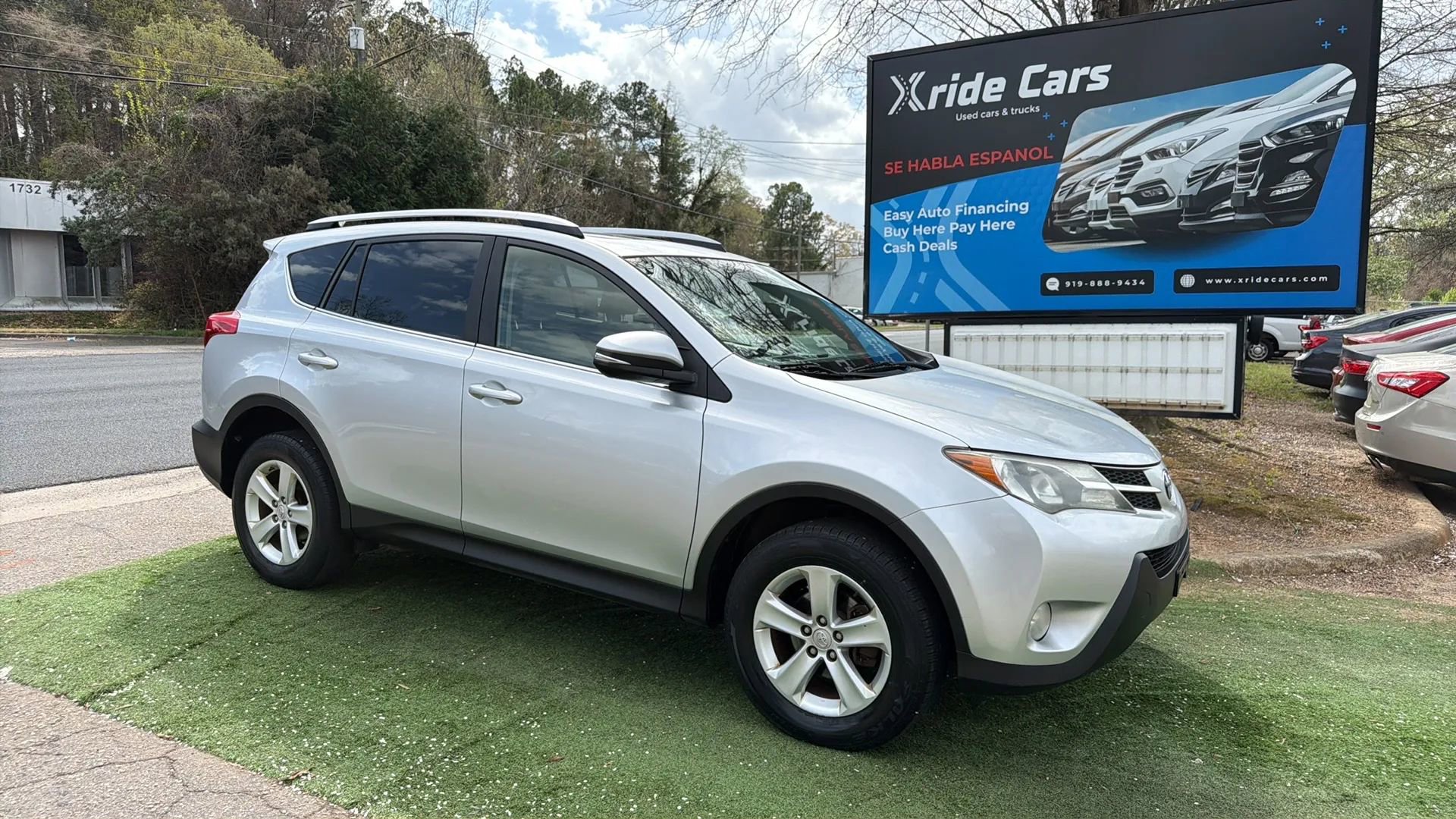 Used 2013 Toyota RAV4 XLE AWD/4WD image 15