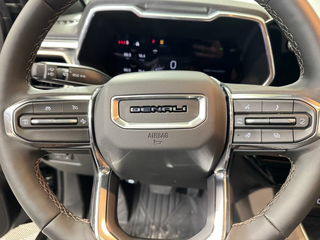 New 2026 GMC Canyon Denali w/ LPO, Denali Black Edition AWD/4WD image 15