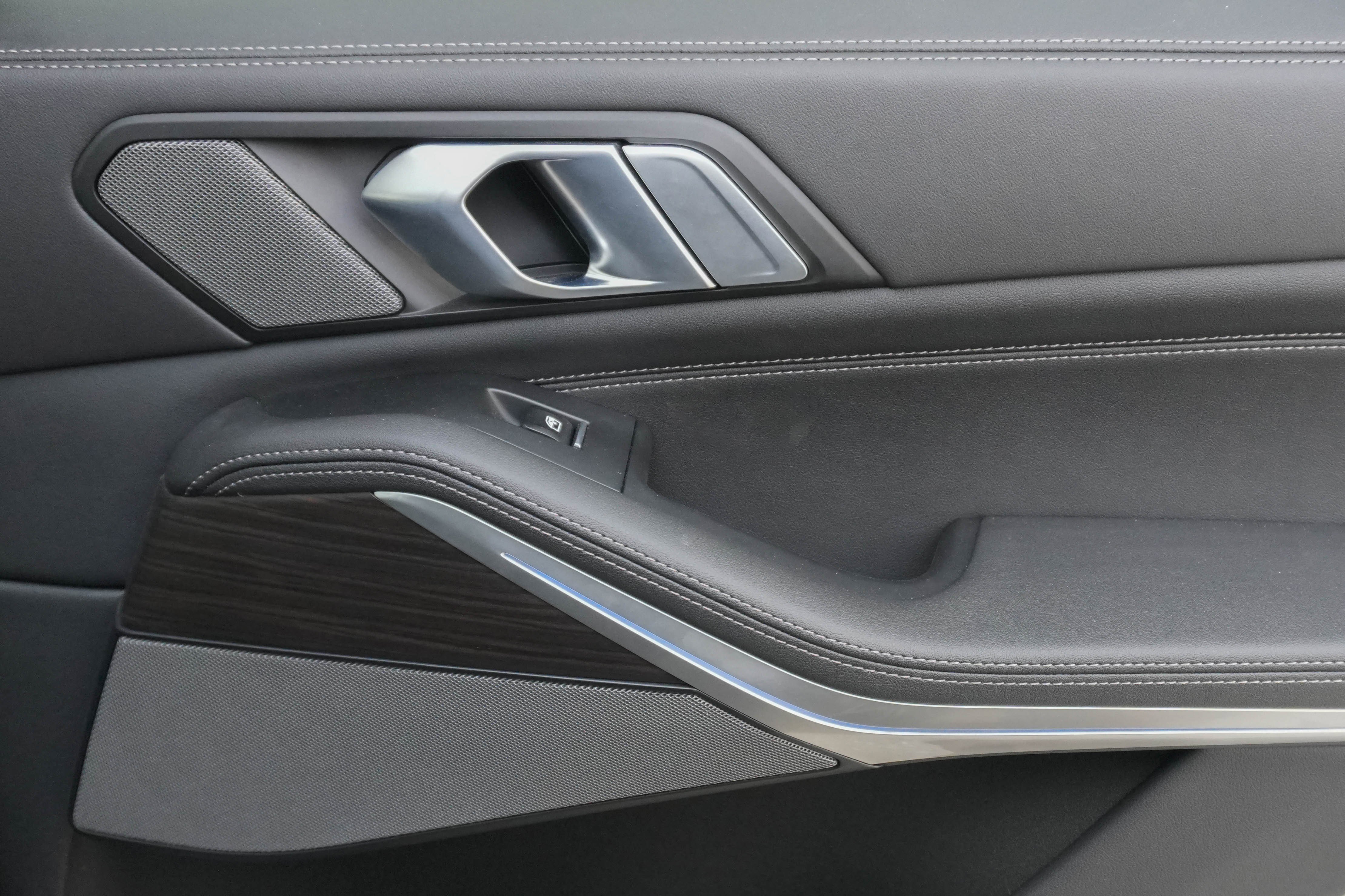 Certified 2024 BMW X5 sDrive40i w/ M Sport Package image 30