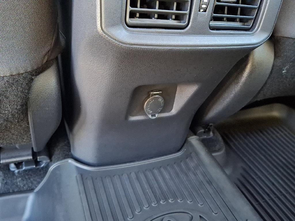 Used 2025 Toyota RAV4 LE AWD/4WD image 14