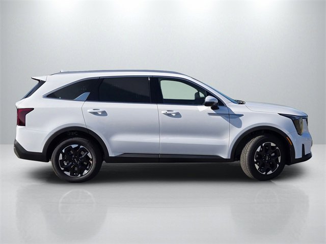 New 2026 Kia Sorento S image 3