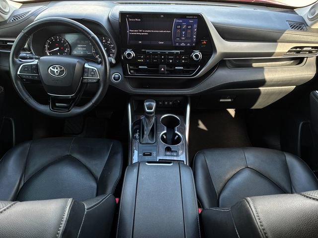 Used 2020 Toyota Highlander Limited FWD image 9