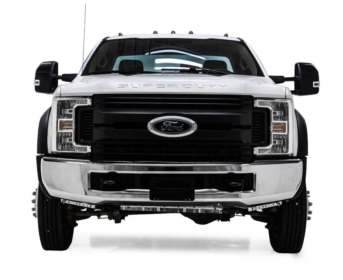 Used 2018 Ford F550 4x4 Regular Cab Super Duty image 7
