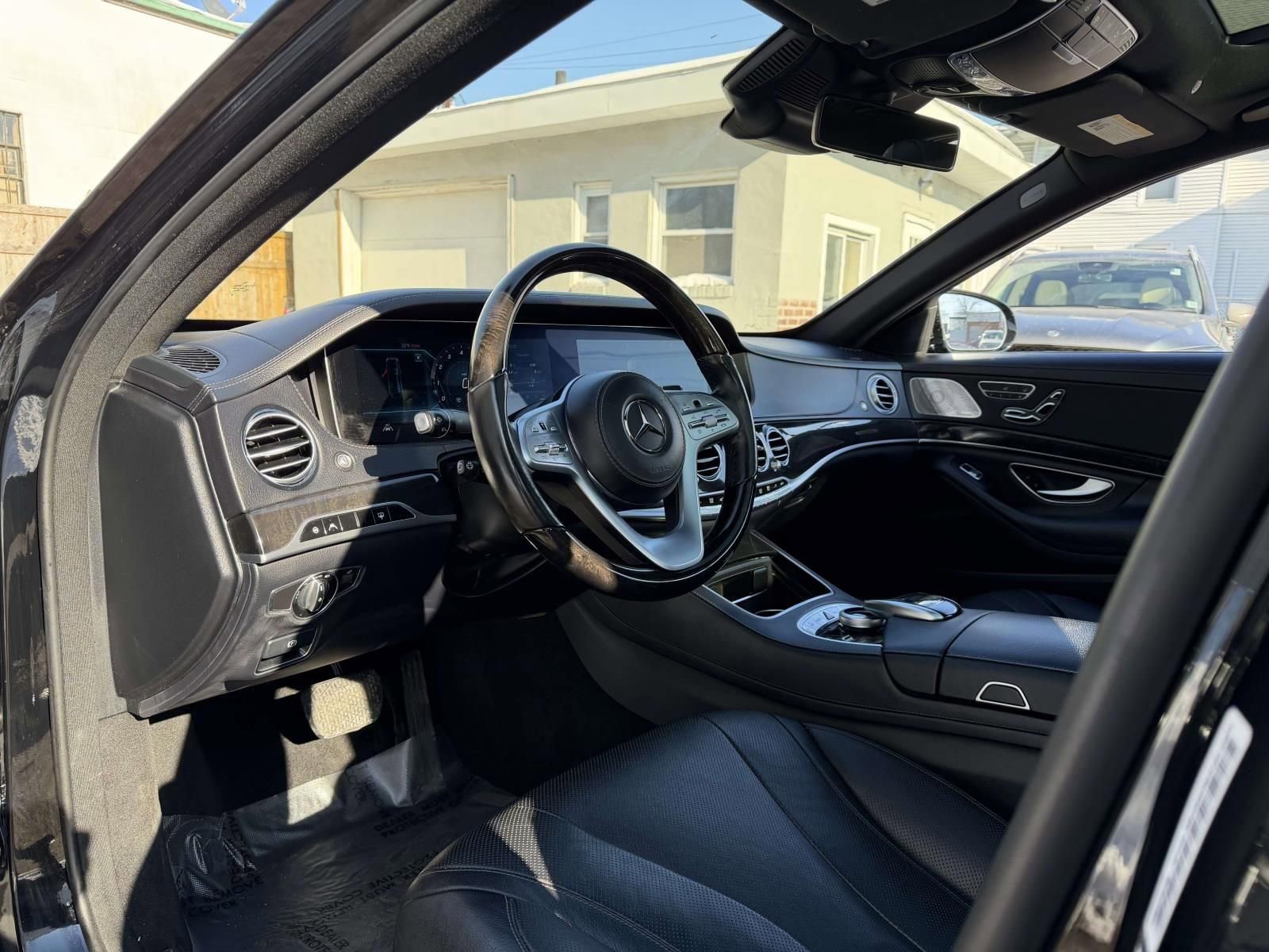 Used 2020 Mercedes-Benz S 450 4MATIC Sedan w/ Premium Package image 32