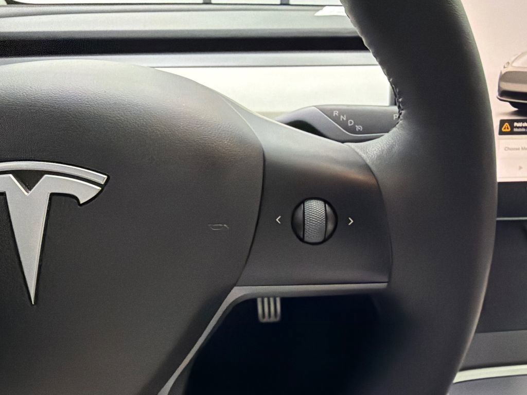 Used 2023 Tesla Model Y Long Range image 26