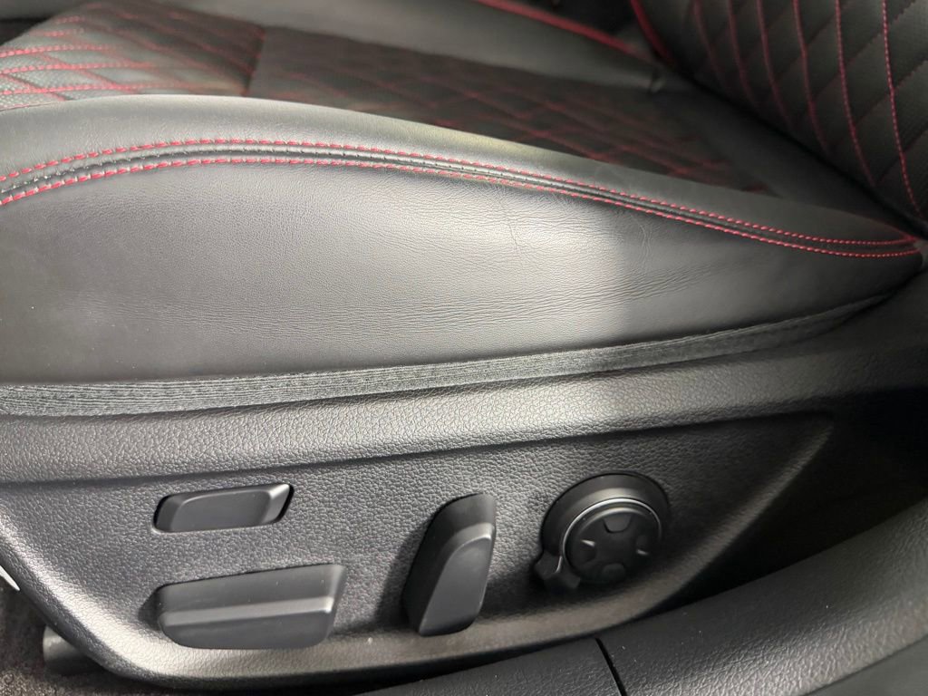 Used 2024 Genesis G70 3.3T Advanced w/ Sport Prestige Package image 24