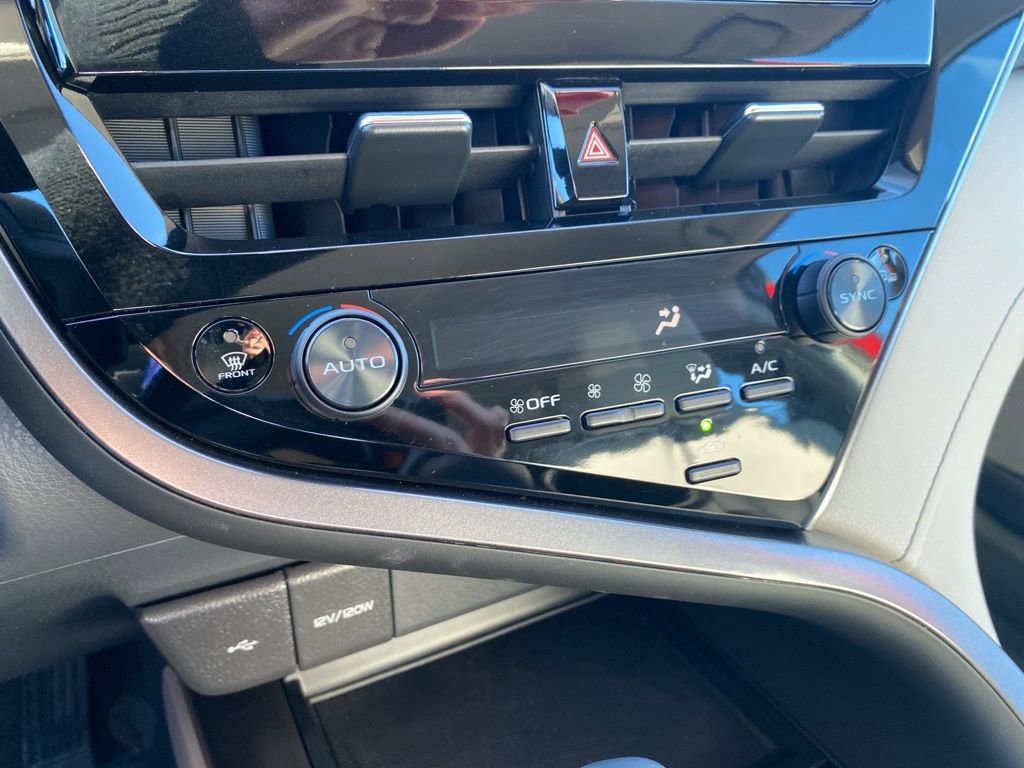 Used 2024 Toyota Camry SE w/ Cold Weather Package image 15